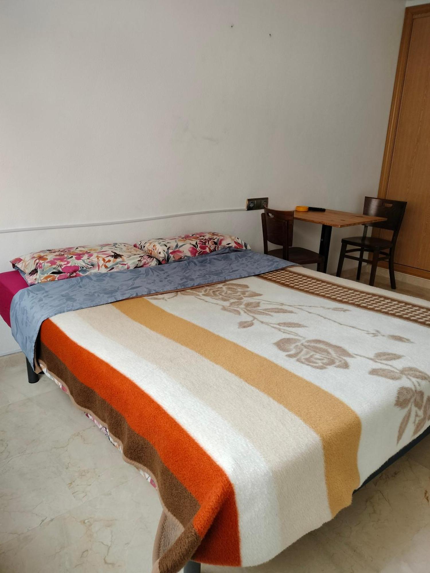 Holiday Centre Deluxe Apartment Alicante Exterior photo